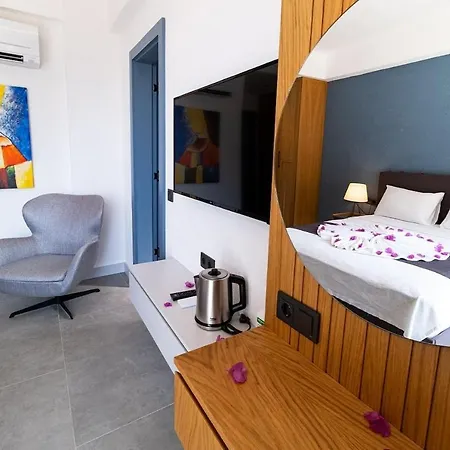 شقة Room With A Swimming Pool For Two