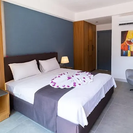 Room With A Swimming Pool For Two * اسطنبول